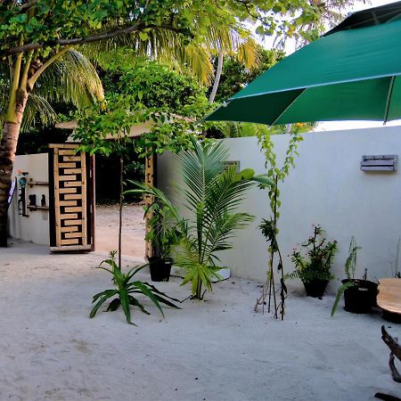 Kuri Beach View Inn Omadhoo Екстер'єр фото