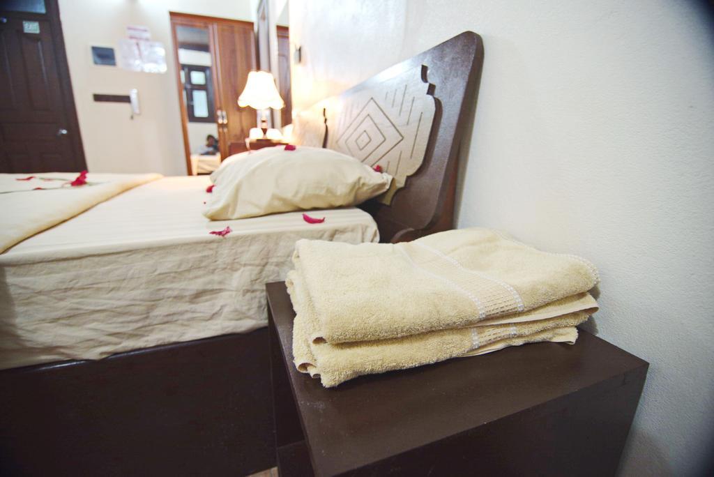 Kuri Beach View Inn Omadhoo Екстер'єр фото