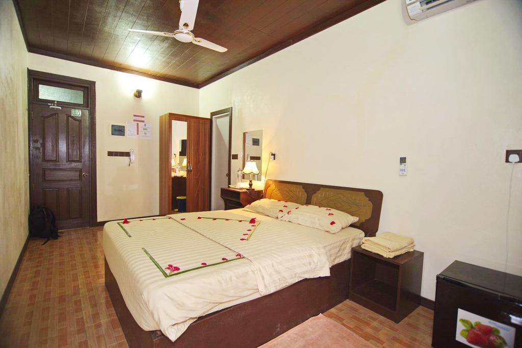 Kuri Beach View Inn Omadhoo Екстер'єр фото