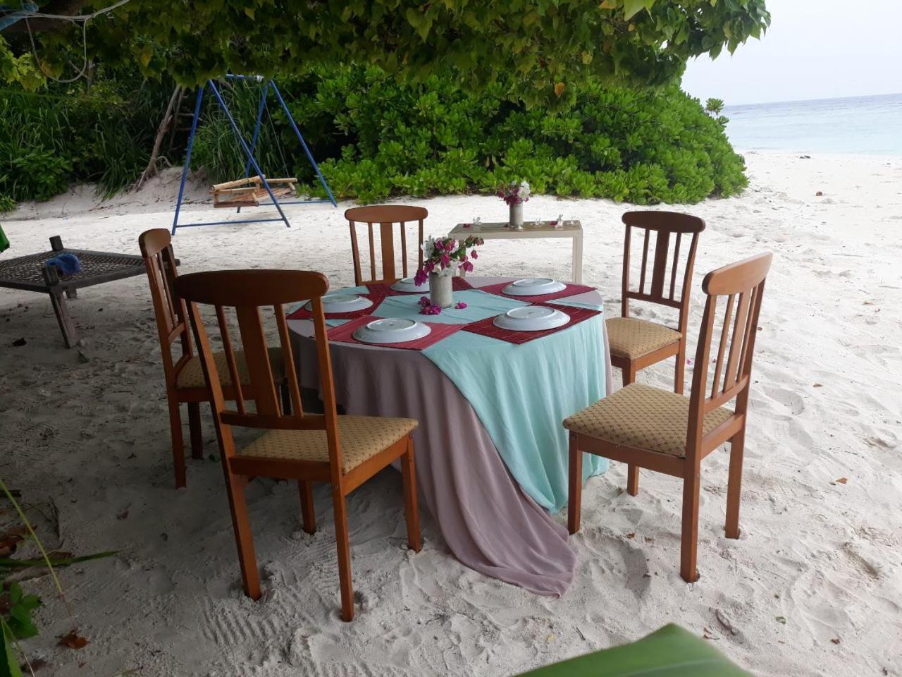 Kuri Beach View Inn Omadhoo Екстер'єр фото